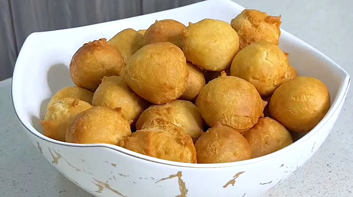 How to make Crunchy Nigerian Buns