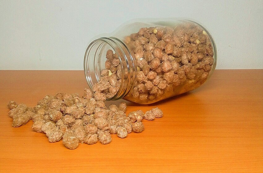 candied peanuts sugar-coated peanuts, Recipes by Dolapo Grey