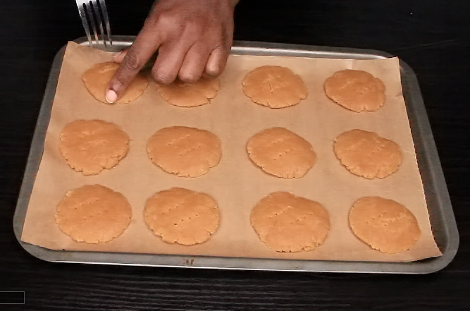 Eggless Peanut Butter Cookies, Recipes by Dolapo Grey